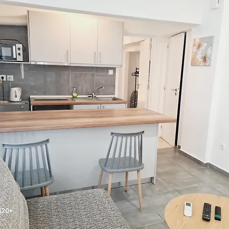 пластира Apartment